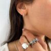 ⁦עגילי חישוק ג'יני 14 מ"מ⁩ – תמונה ⁦3⁩
