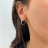 ⁦עגילי חישוק ג'יני 18 מ"מ⁩ – תמונה ⁦3⁩